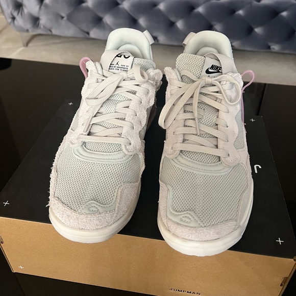 Jordan - Picture 3 of 6